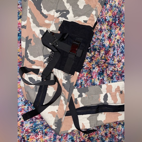 Preme camo cargo pants - Picture 3 of 6